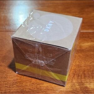 DKNY Be Delicious Perfume Box with Yellow Label
